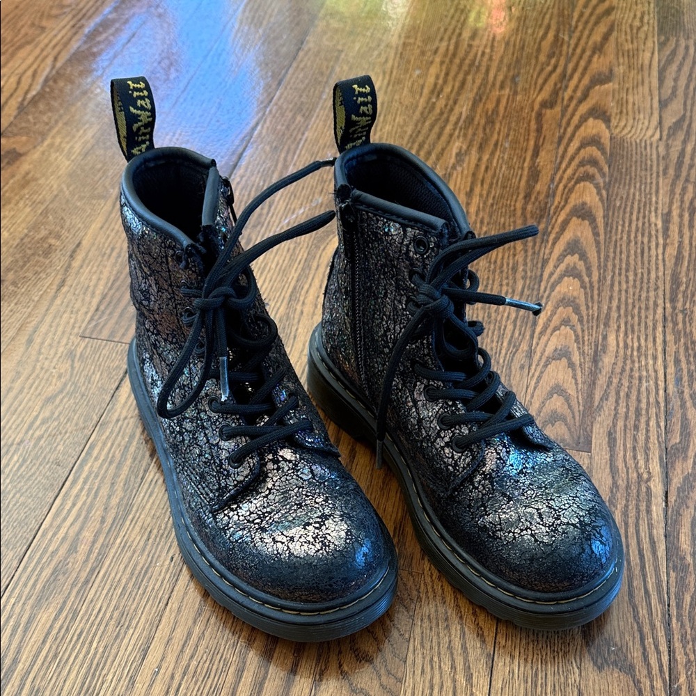 Metallic Black Lace-Up Boots